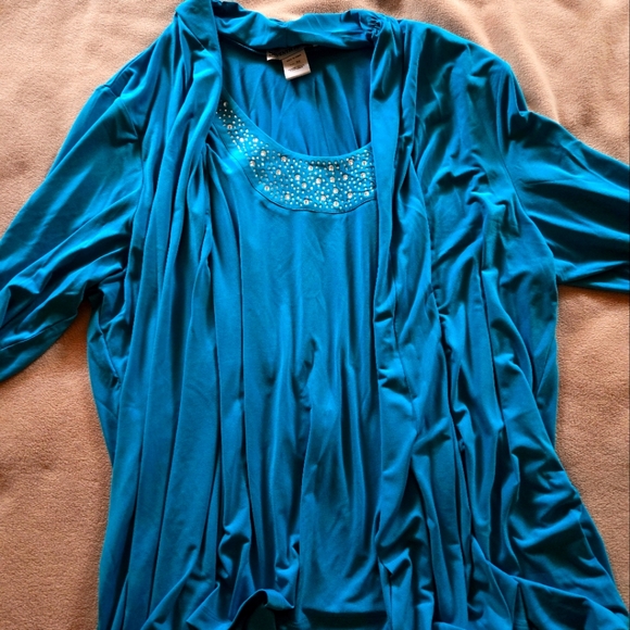 Women's plus size tops - Picture 1 of 2